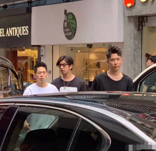 王思聪外星人主机