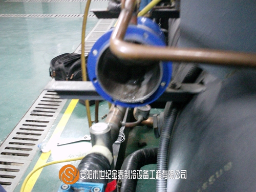 主机系统油总碱值变化