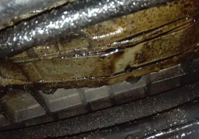 主机漏油报警在哪个位置