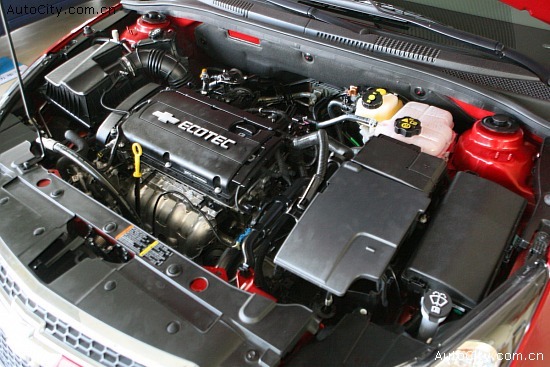 新款科鲁兹主机拆解