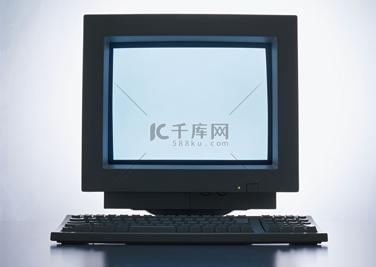 电脑主机的蓝灯不亮