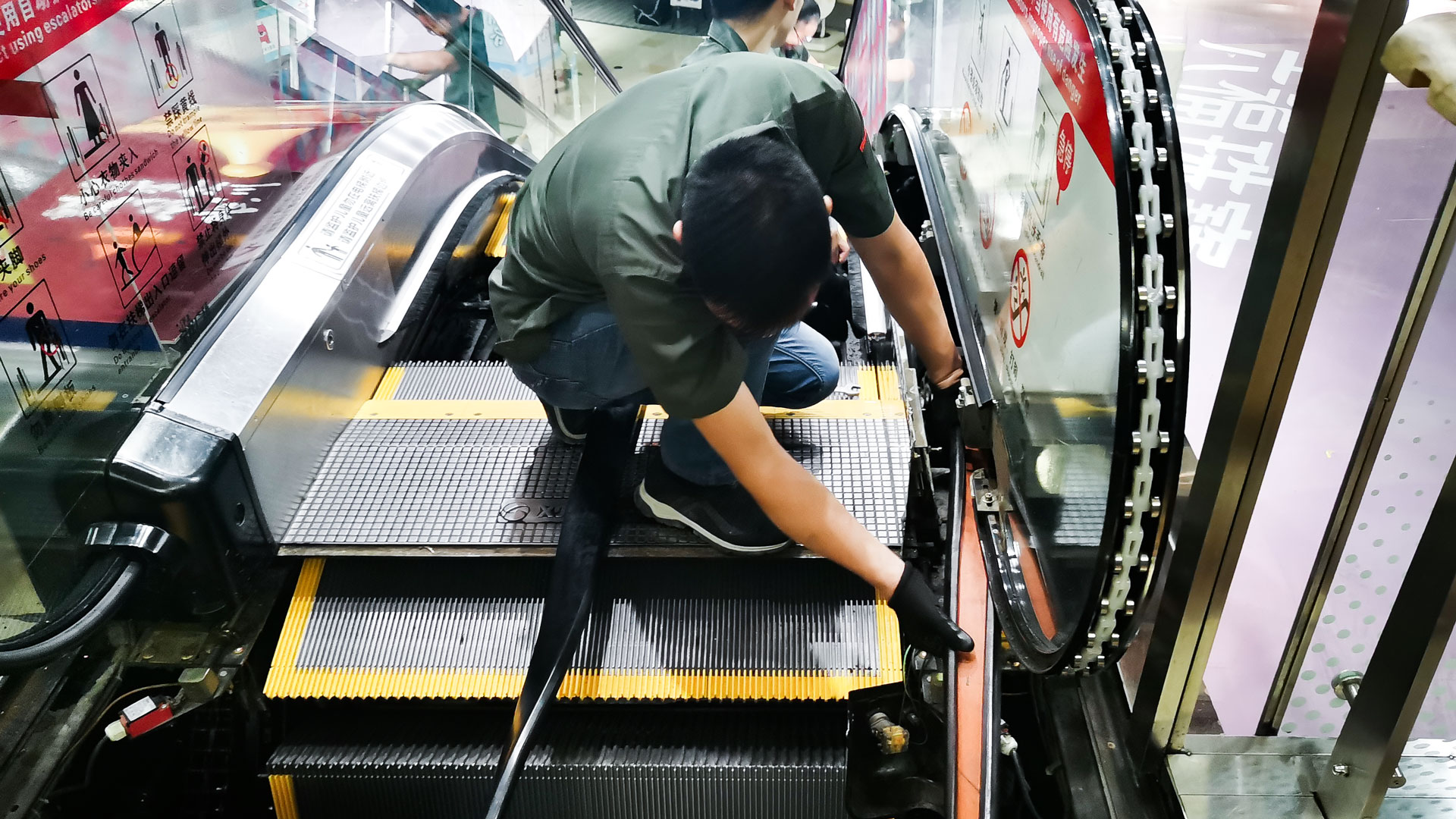 自动扶梯驱动主机安装验收