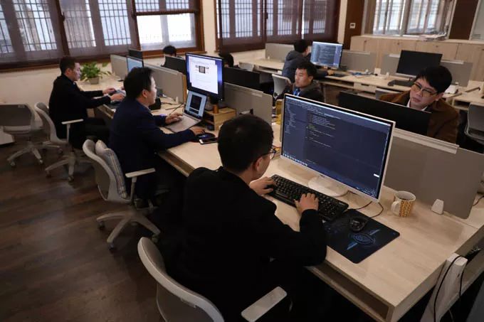 互联网企业会到主机厂挖人吗