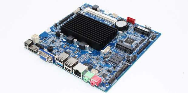 自己装主机如何配置主板